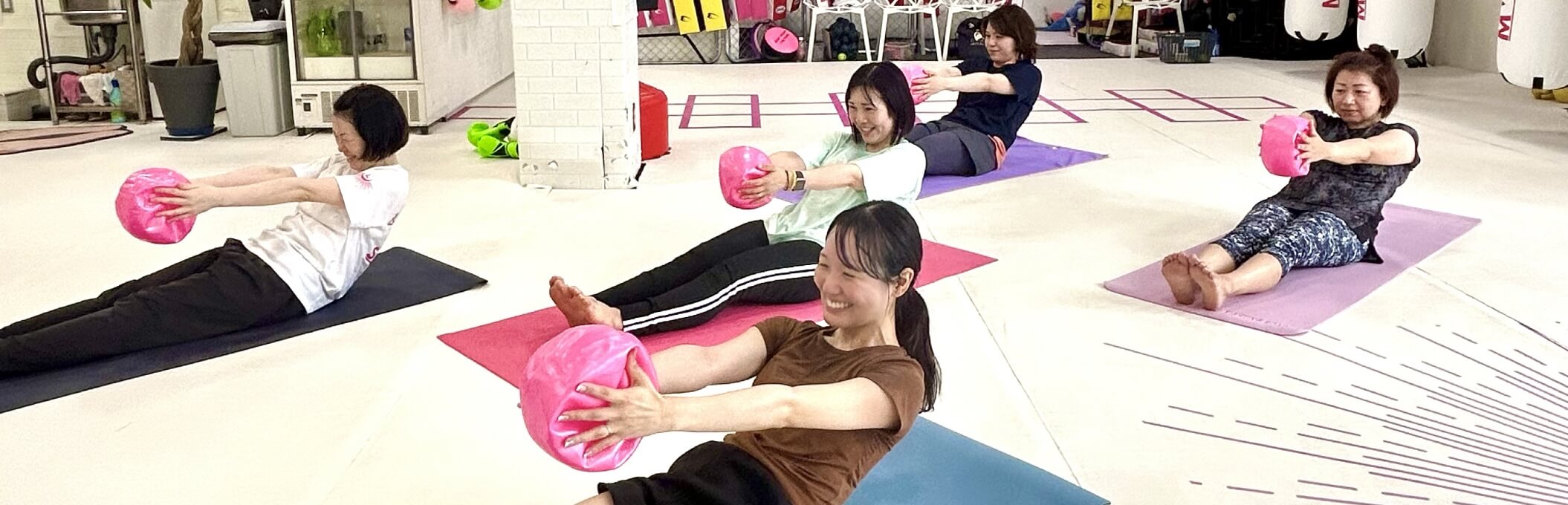 腹筋とヒップを鍛える体幹トレーニング